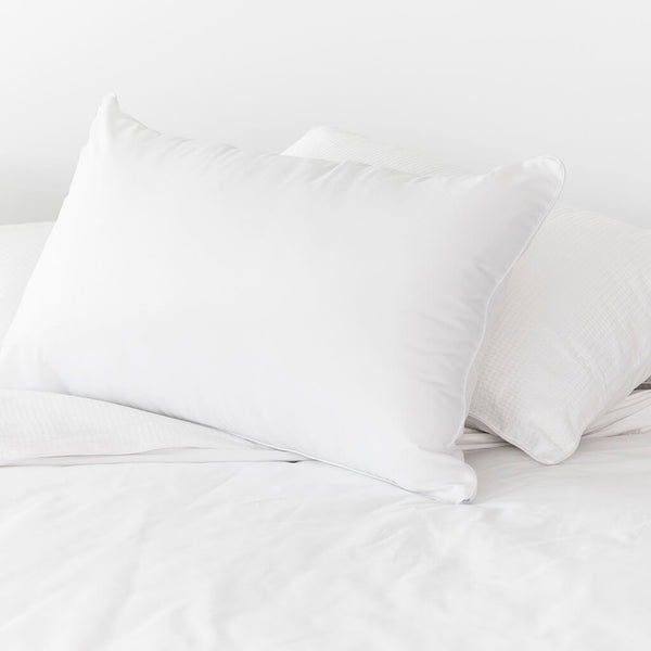 Allergy Plus Anti Stain Pillow High & Firm Tontine