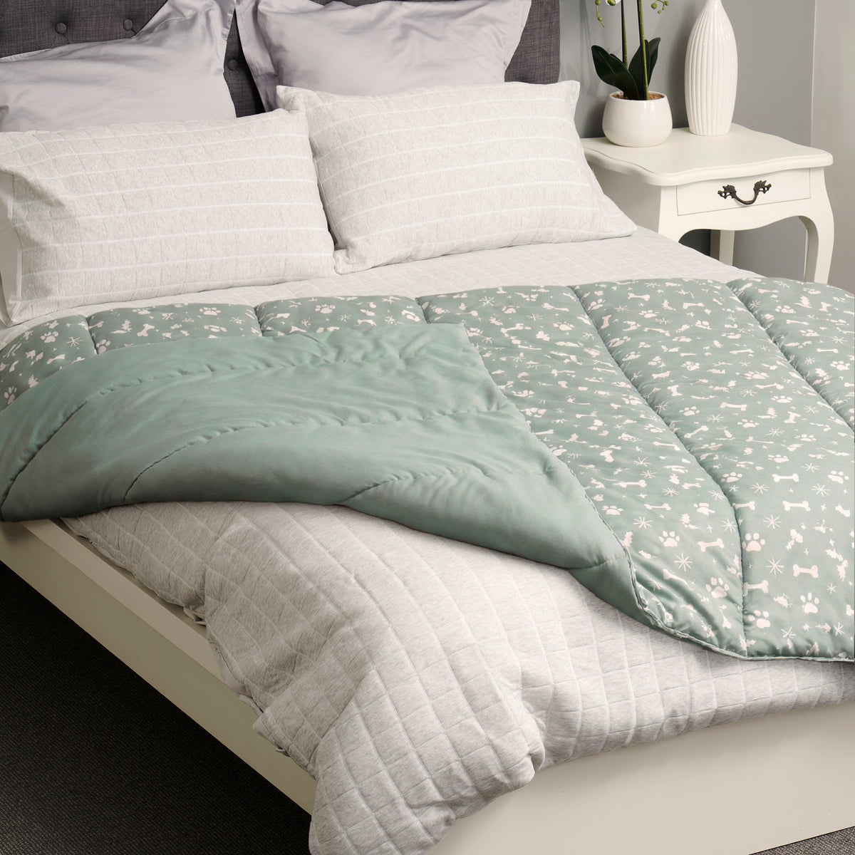 Doggy Doona® Christmas Edition