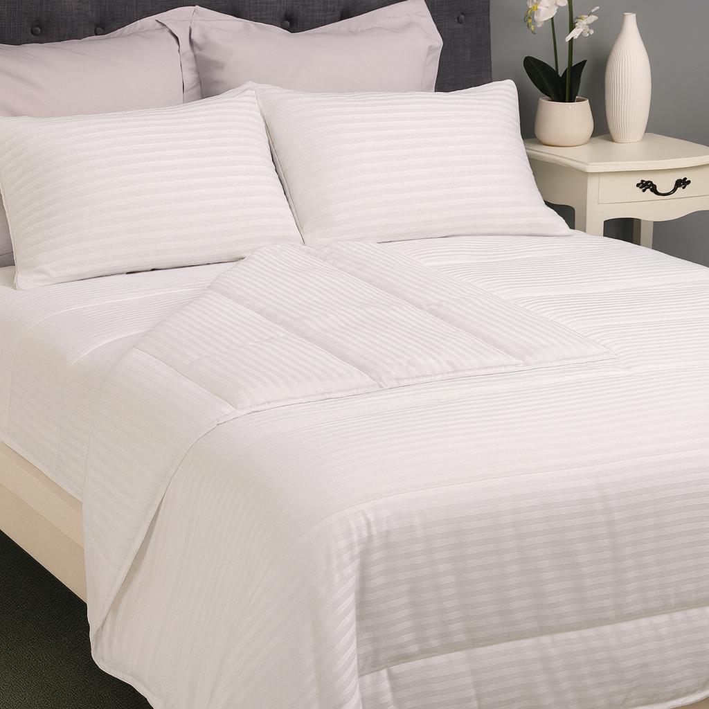 Guest Ready Bed Pack – All Seasons Quilt + 2 Medium Pillows